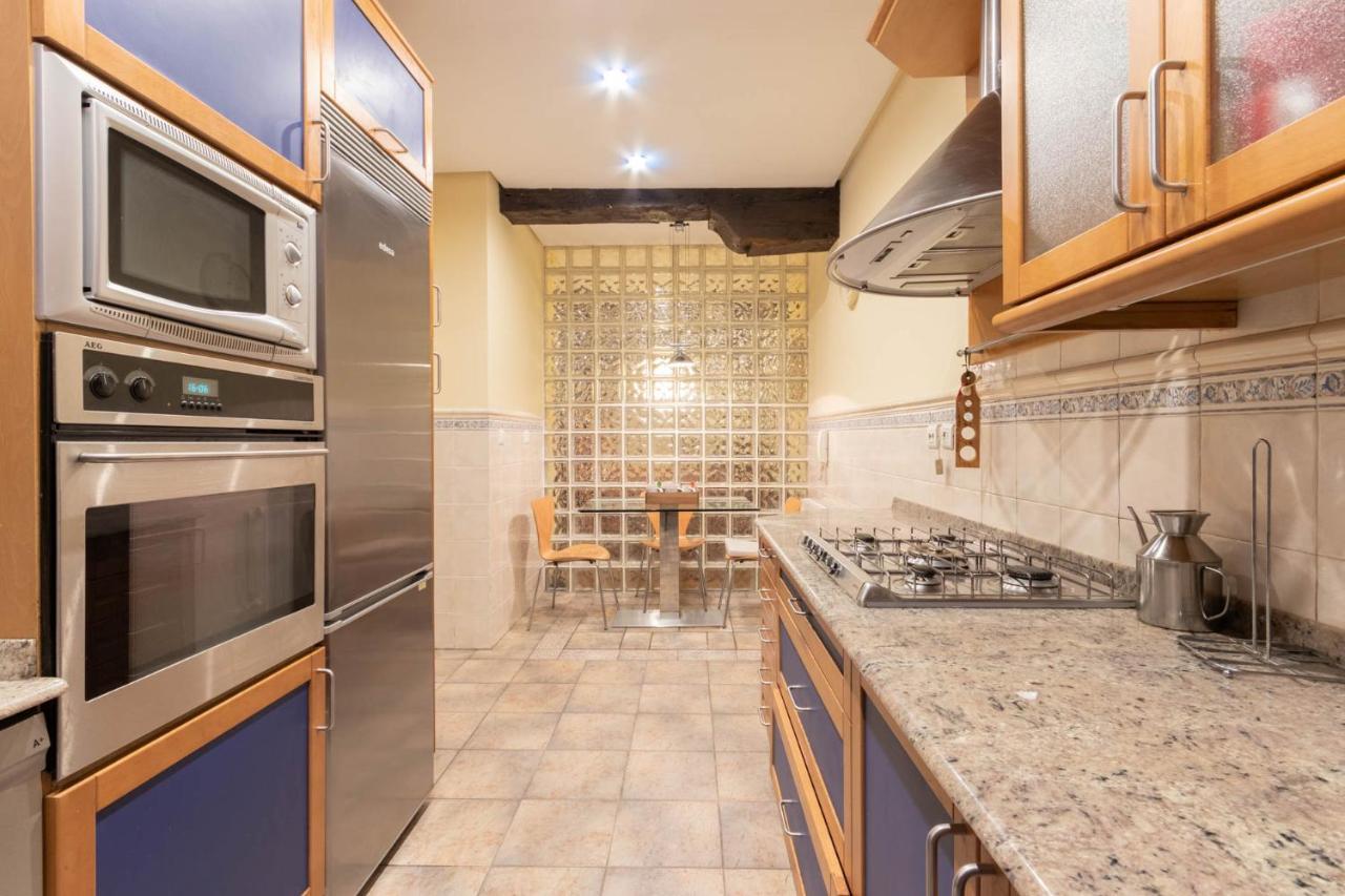Casco Viejo Tradicion Pinchos Y Gastronomia Apartment Bilbao Exterior photo